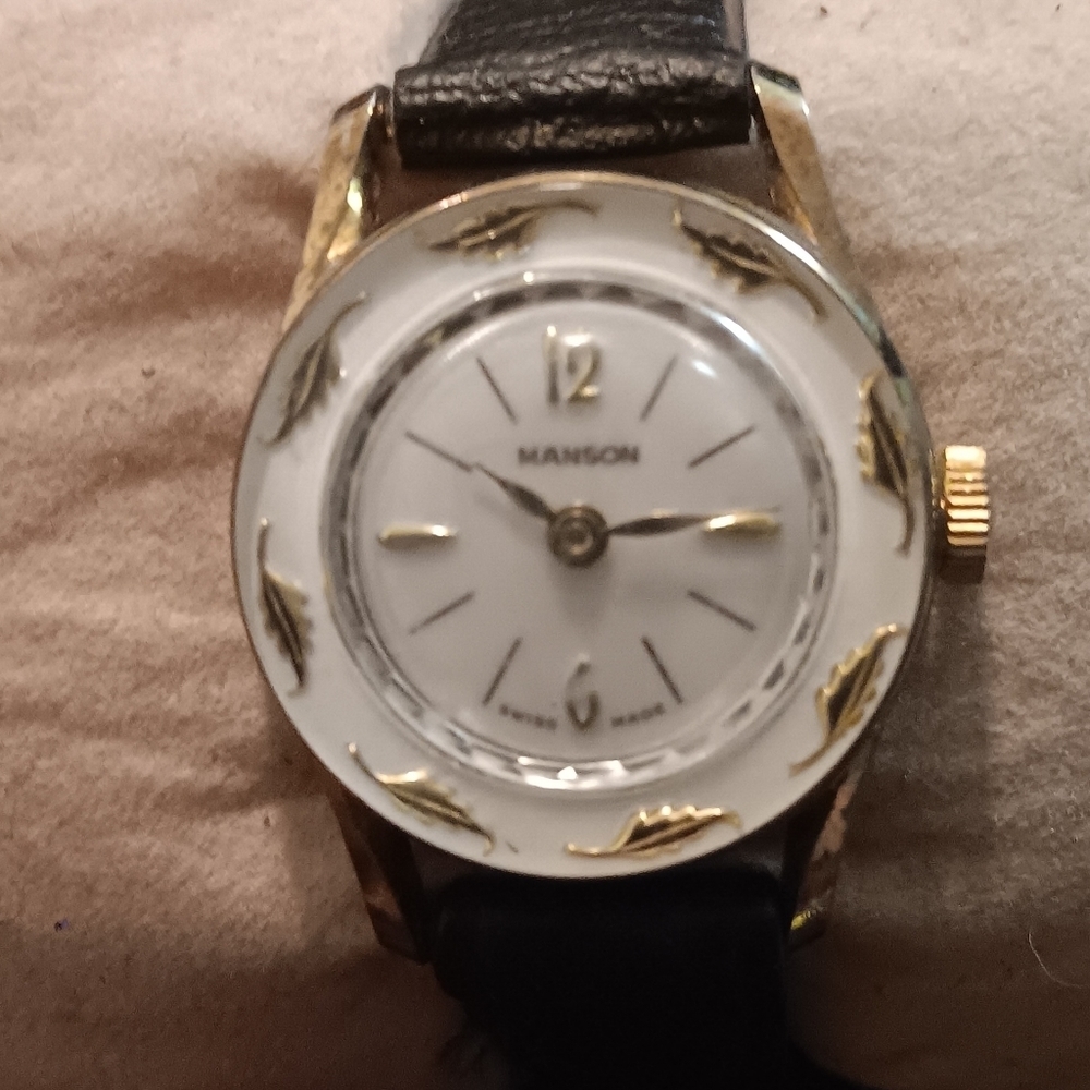 Vintage Swiss made Ladies Manson watch - Picture 1 of 3